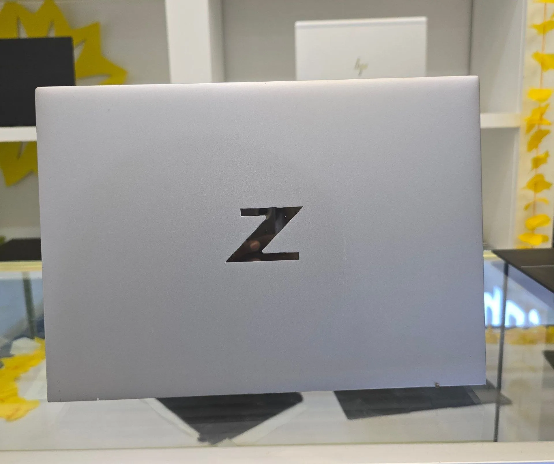 HP ZBook Firefly G9 i7 Laptop – photo 4