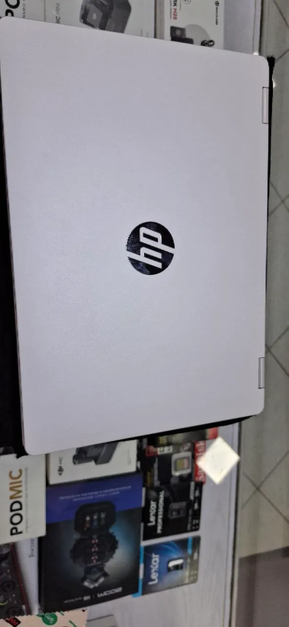 HP OmniBook 5 Flip i5 Laptop – photo 4