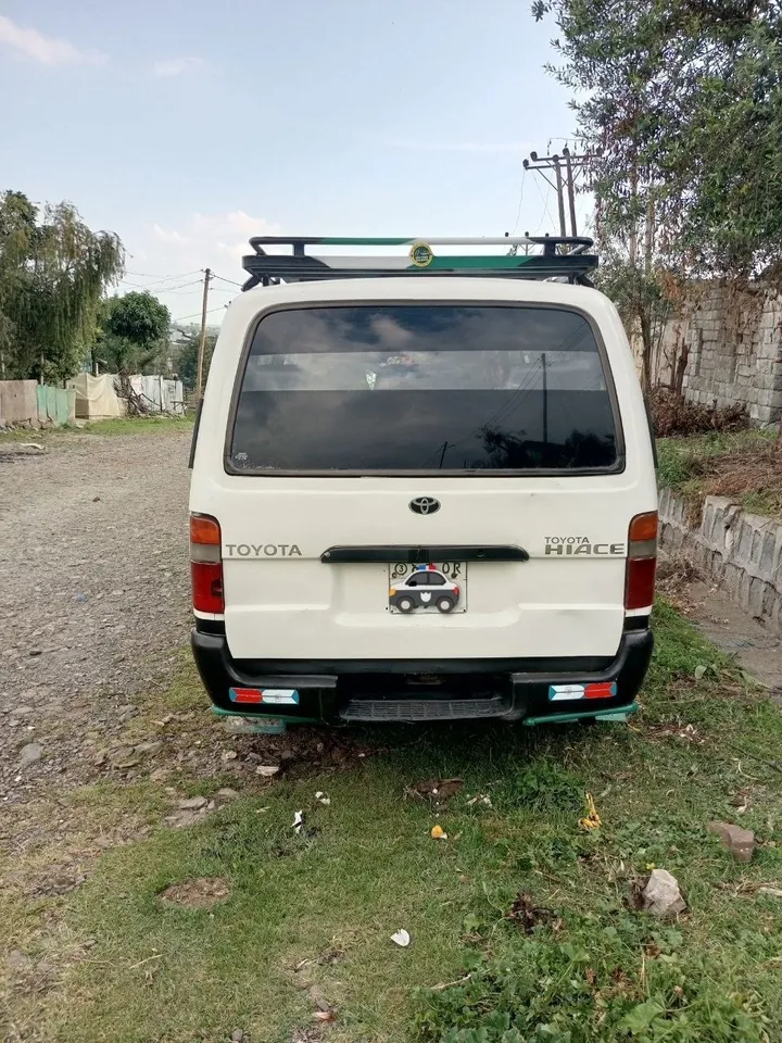Toyota Hiace 2002 Diesel Manual – photo 3