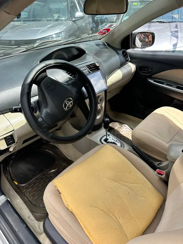 Toyota Yaris Belta 2006 – photo 6