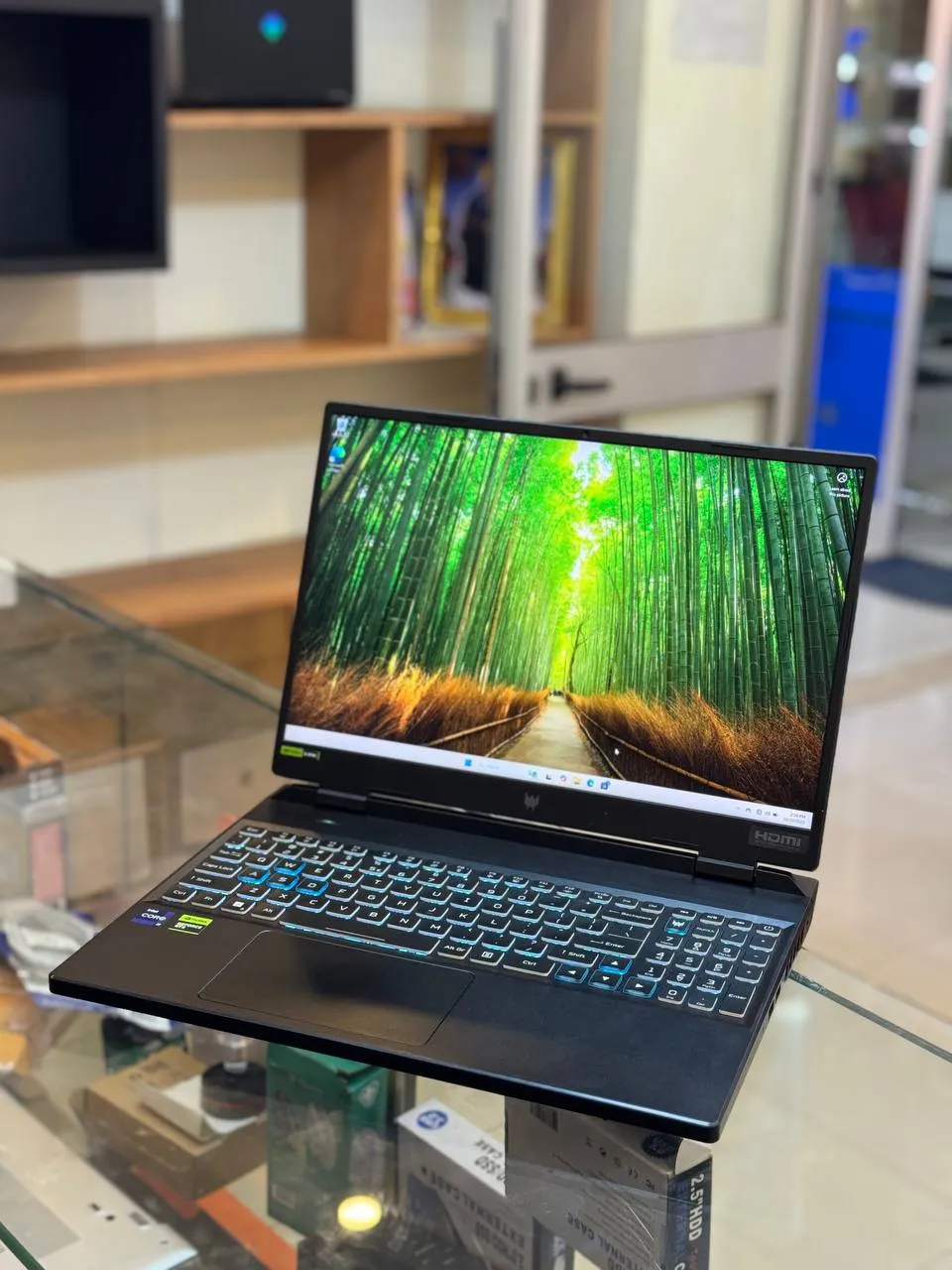 Acer Predator Helios 300 RTX 4060 – photo 3