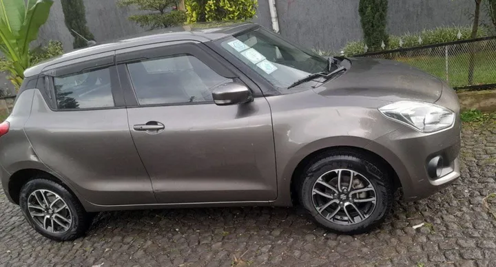 Suzuki Swift 2022 Automatic – photo 4