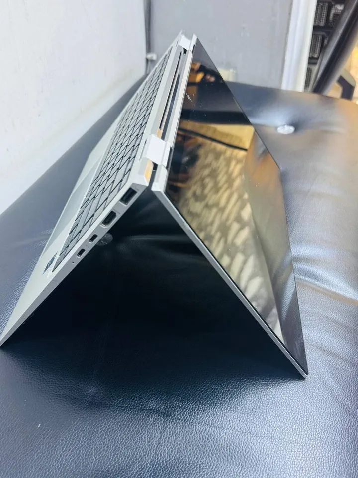 HP EliteBook x360 1040 G8 – photo 3