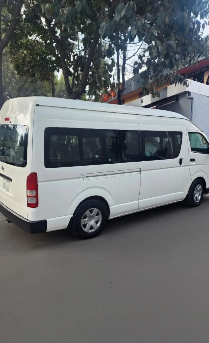Toyota Hiace 2020 Diesel Manual – photo 6