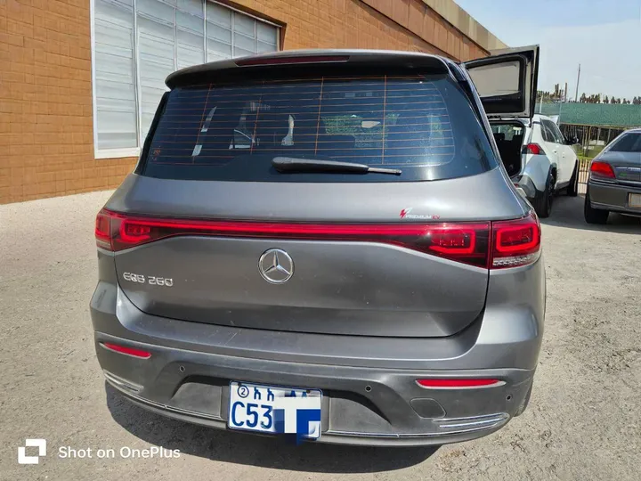 Mercedes-Benz EQB 260 4Matic 2022 – photo 8