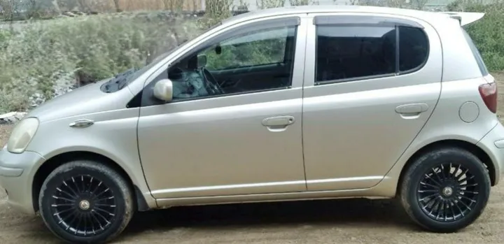 Toyota Vitz 2003 Automatic – photo 5