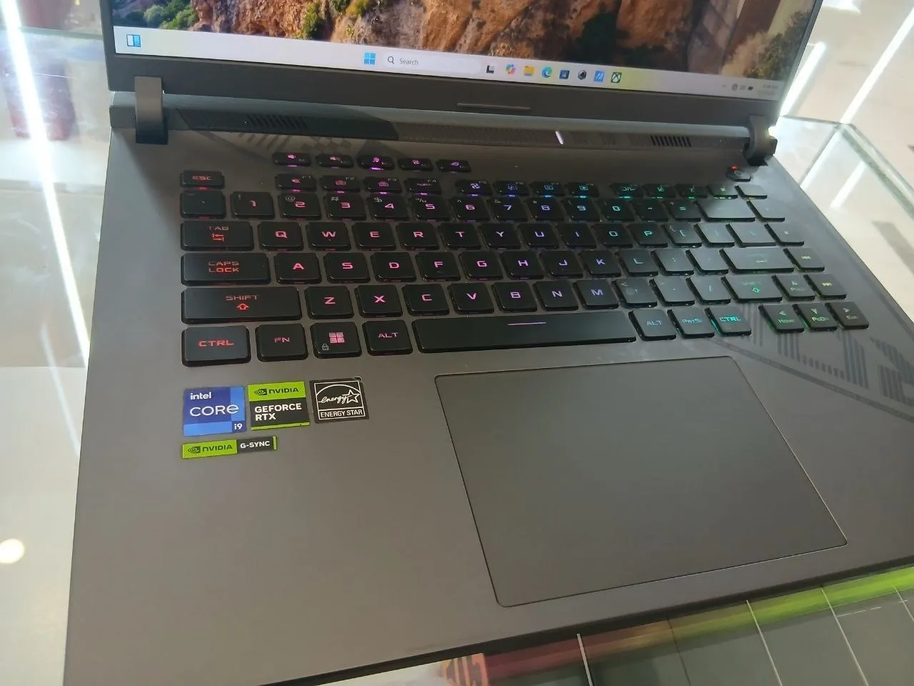 Asus ROG Strix i9 RTX 4070 Laptop – photo 8