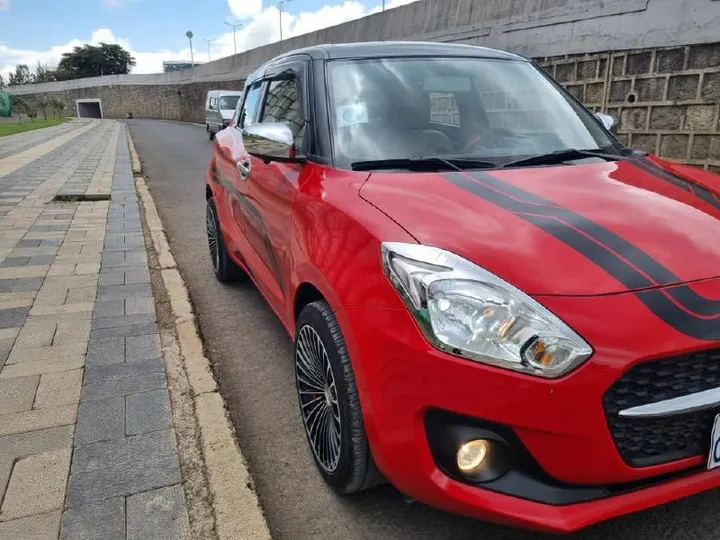 Suzuki Swift 2022 Automatic – photo 7