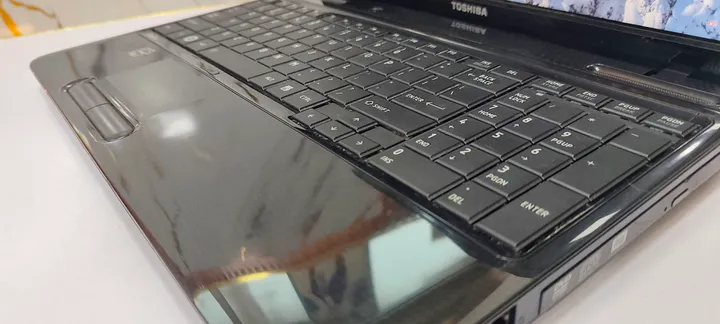 Toshiba Core i5 3rd Gen Laptop – photo 5