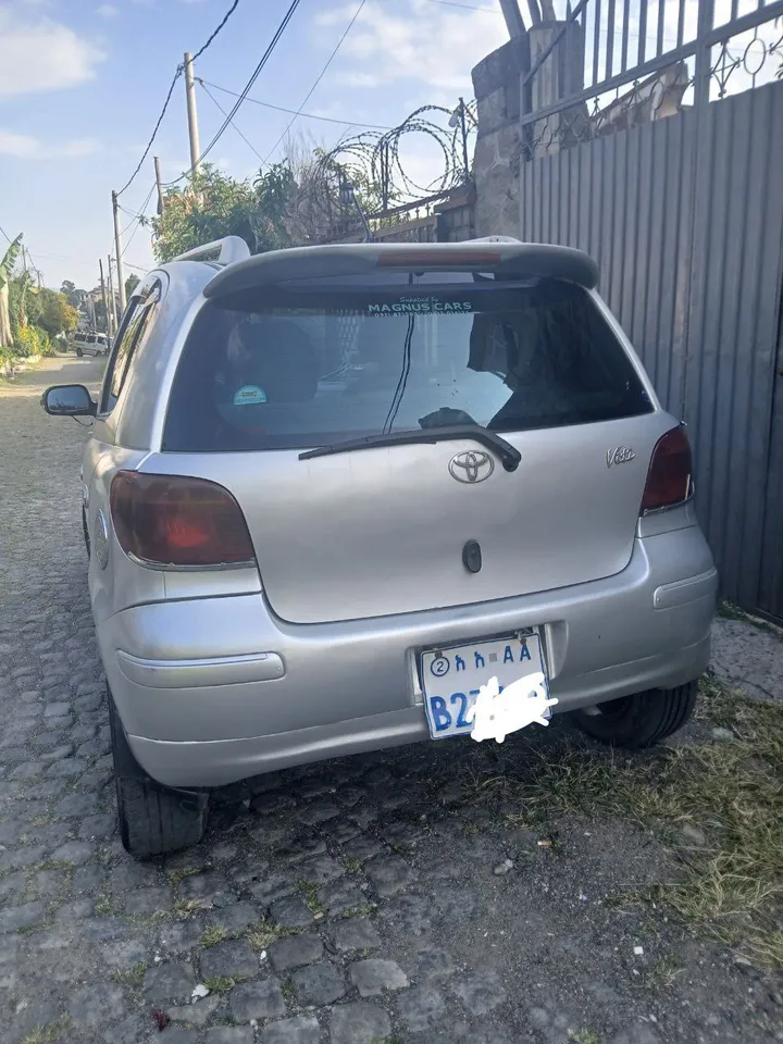 Toyota Vitz 2004 Automatic – photo 3