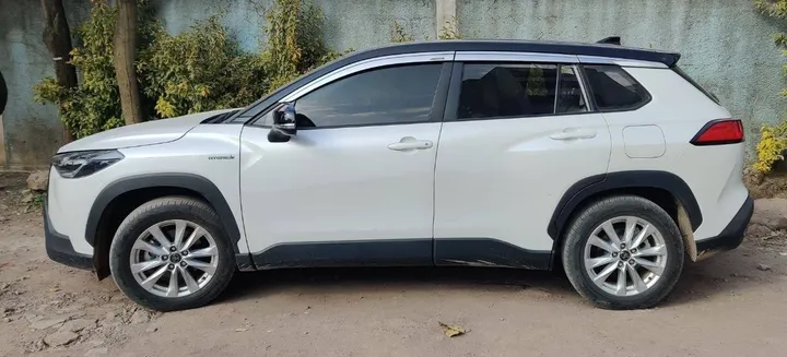 Toyota Corolla Cross Hybrid 2024 – photo 6