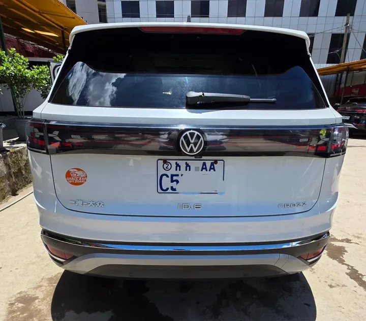 Volkswagen ID6 2023 Electric – photo 3