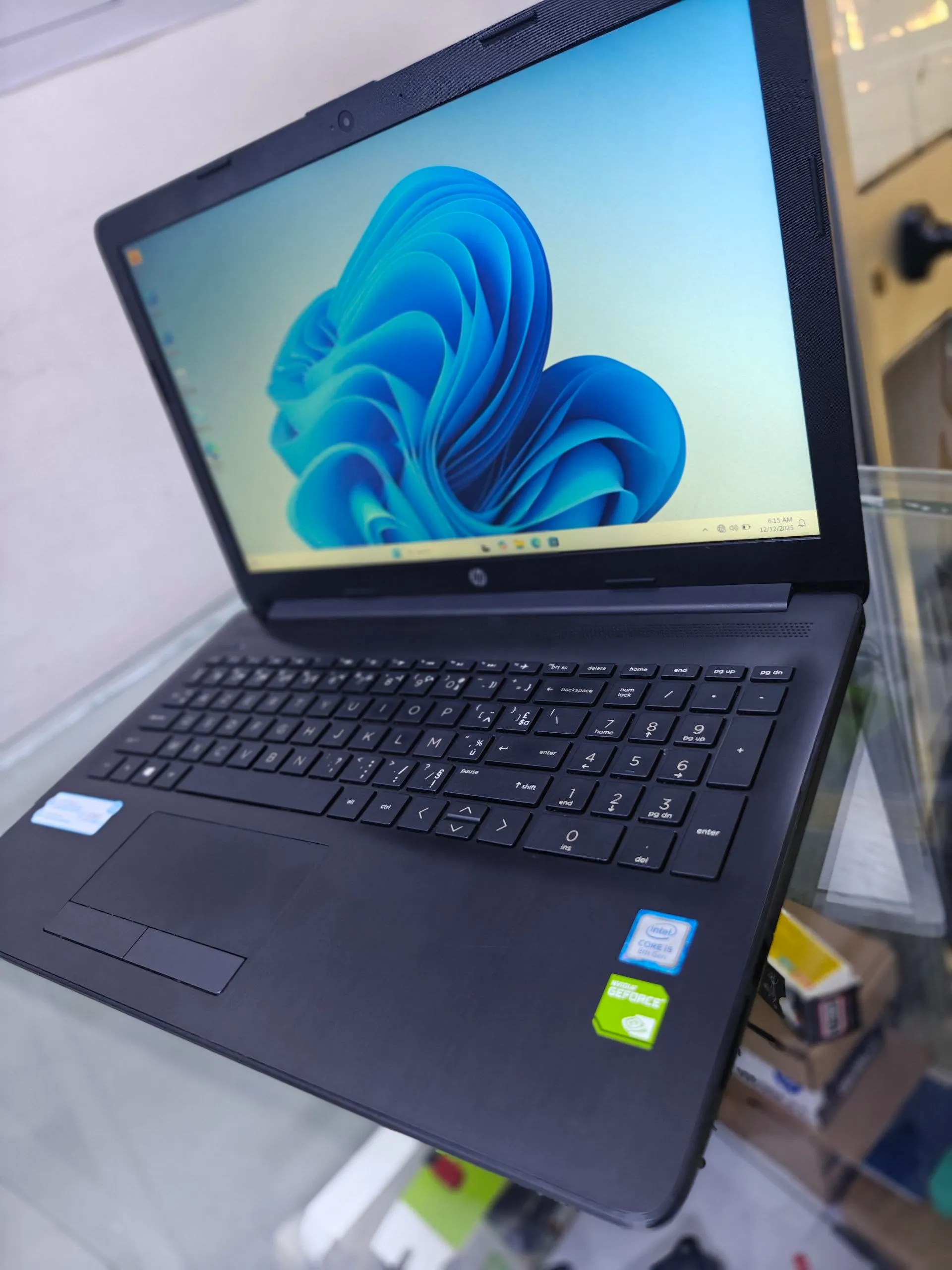 HP Core i5 8th Gen Laptop 15.6 inch – photo 3