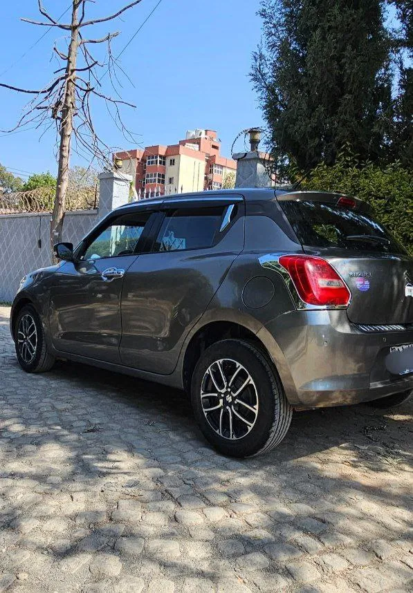 Suzuki Swift 2021 Automatic – photo 3
