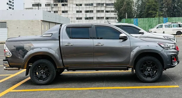 Toyota Hilux Revo TRD 2019 – photo 4