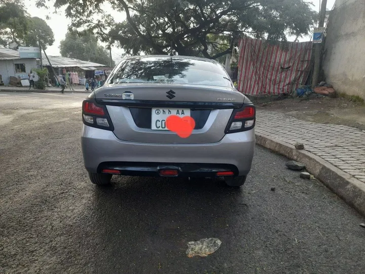 Suzuki Dzire 2021 Automatic – photo 3