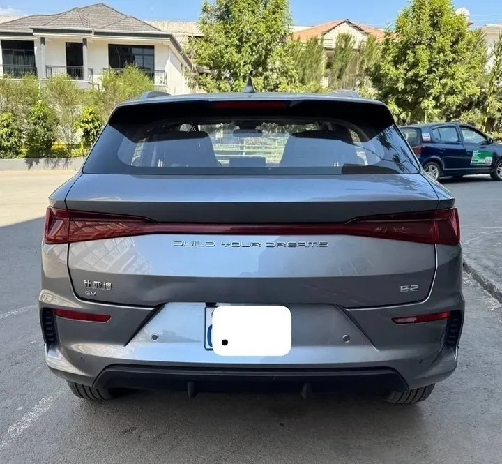 BYD E2 2025 – photo 3