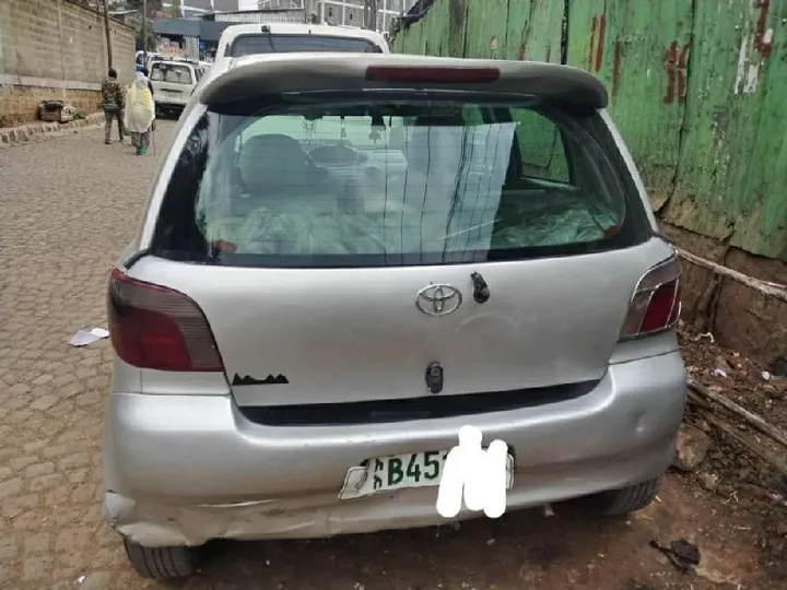 Toyota Vitz 2001 – photo 6