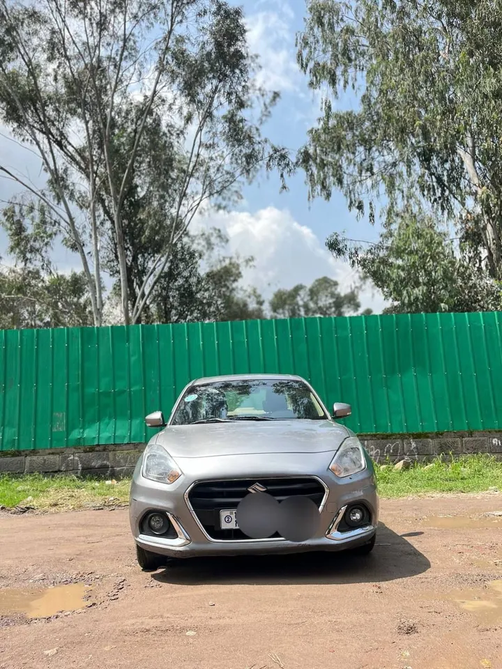 Suzuki Dzire 2022 Automatic – photo 4