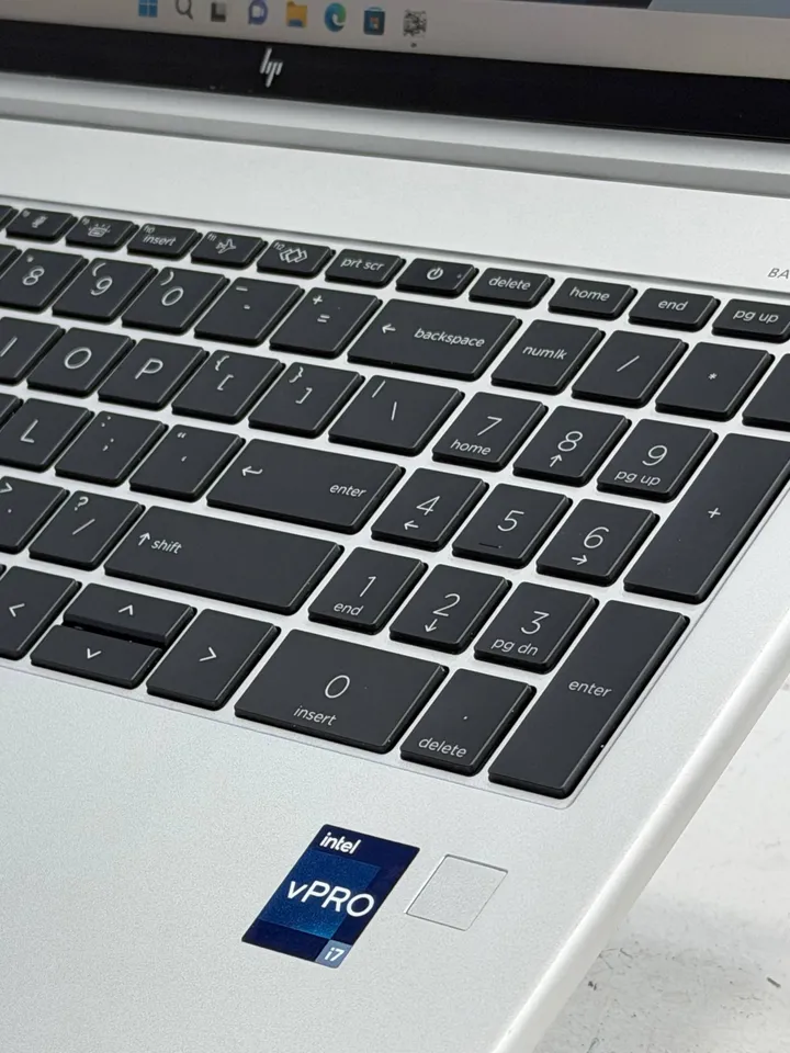 HP EliteBook 860 G9 – photo 4