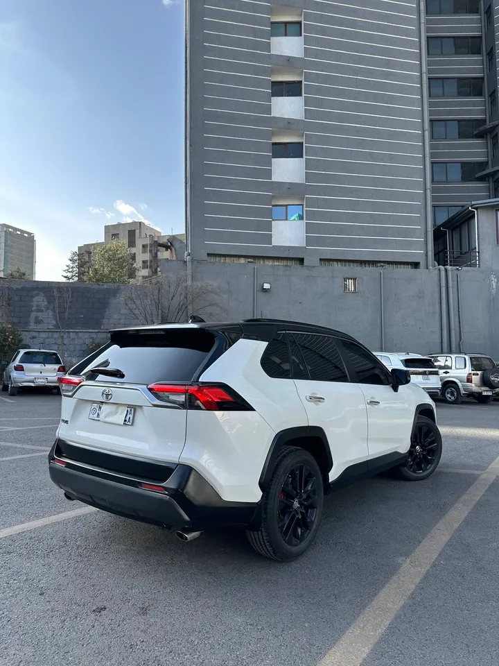 Toyota RAV4 2020 2.5L Petrol – photo 5