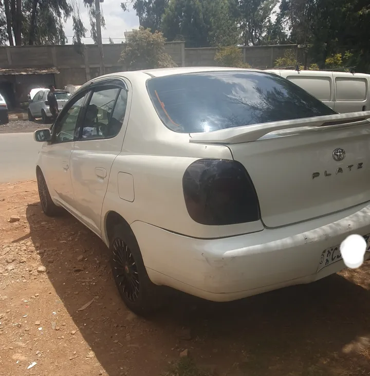 Toyota Platz 2001 Automatic – photo 5