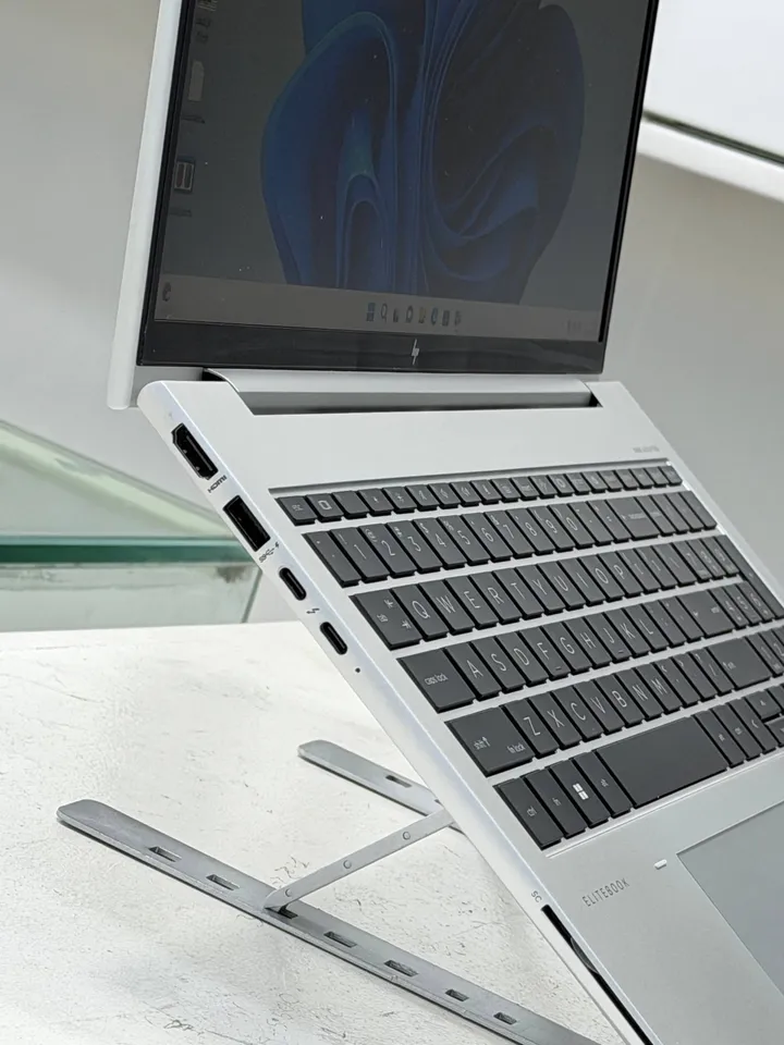HP EliteBook 860 G9 – photo 3