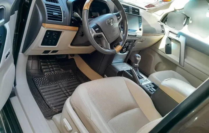 Toyota Land Cruiser Prado 2022 – photo 4