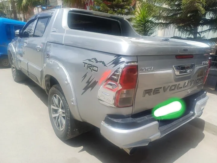 Toyota Revo Double Cab 2017 – photo 4