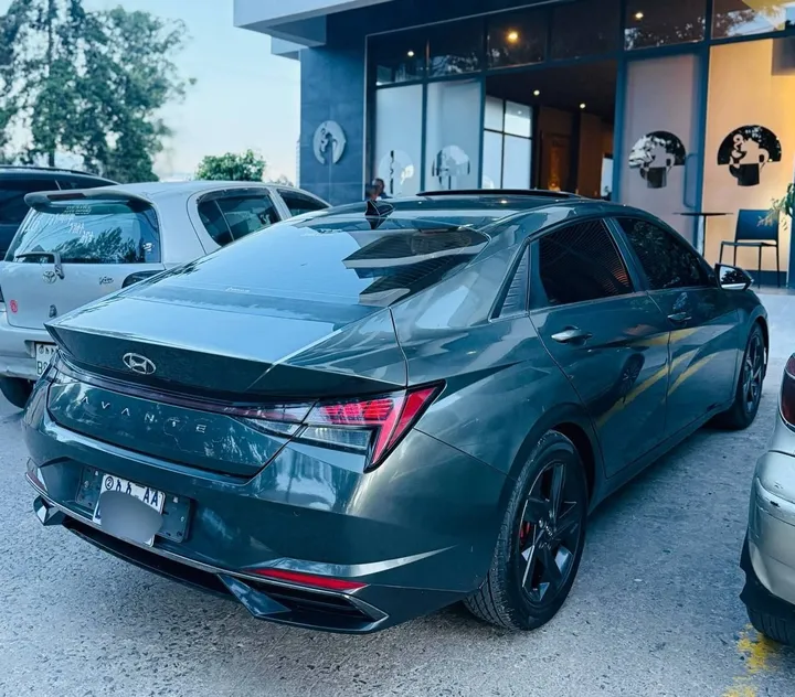 Hyundai Avante 2021 Automatic Full-Option – photo 4