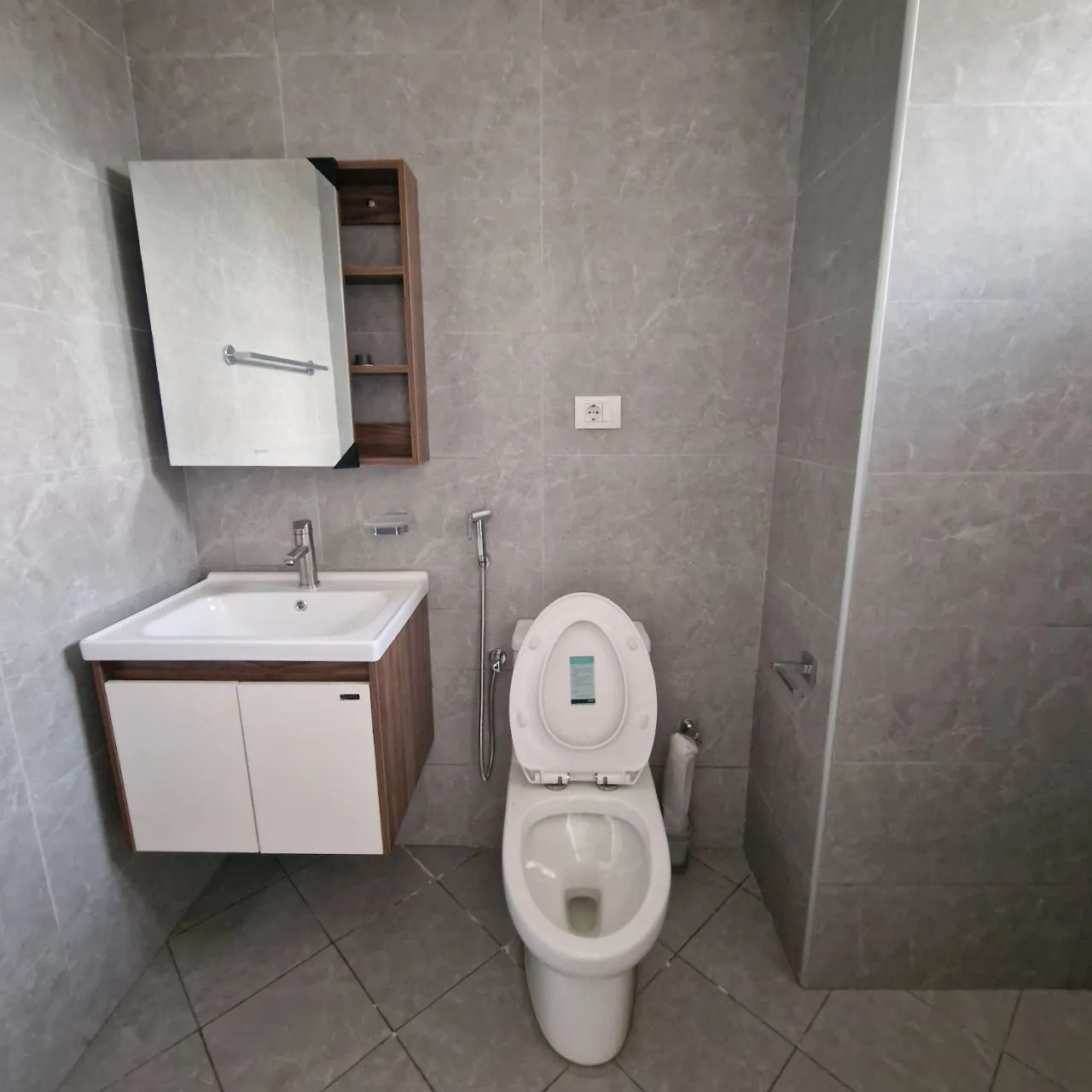 Luxury 3 Bedroom Apartment Bole Cargo – photo 6
