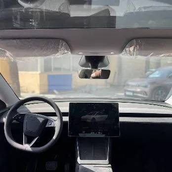 2025 Tesla Model Y Electric SUV – photo 4