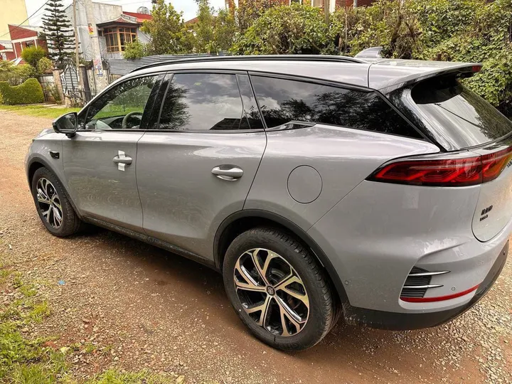 2025 BYD Tang DM-I Flagship Edition – photo 3