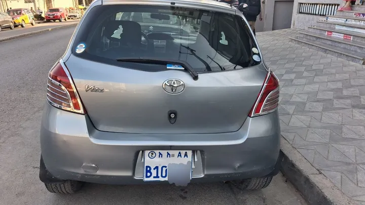 Toyota Yaris Compact 2008 Automatic – photo 3