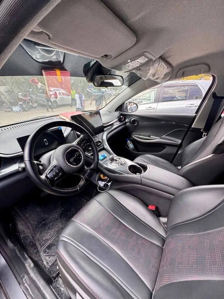 BYD E2 2025 Automatic – photo 5