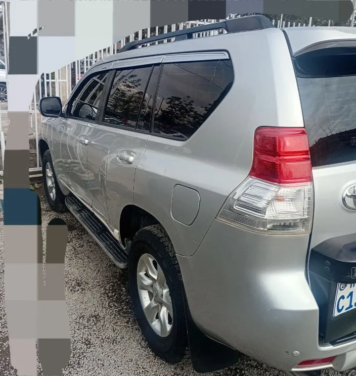 Toyota Land Cruiser Prado 2014 – photo 4