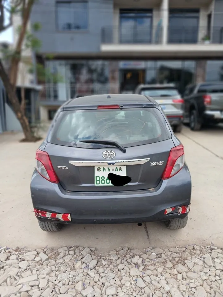 Toyota Yaris Joyla 2012 – photo 6