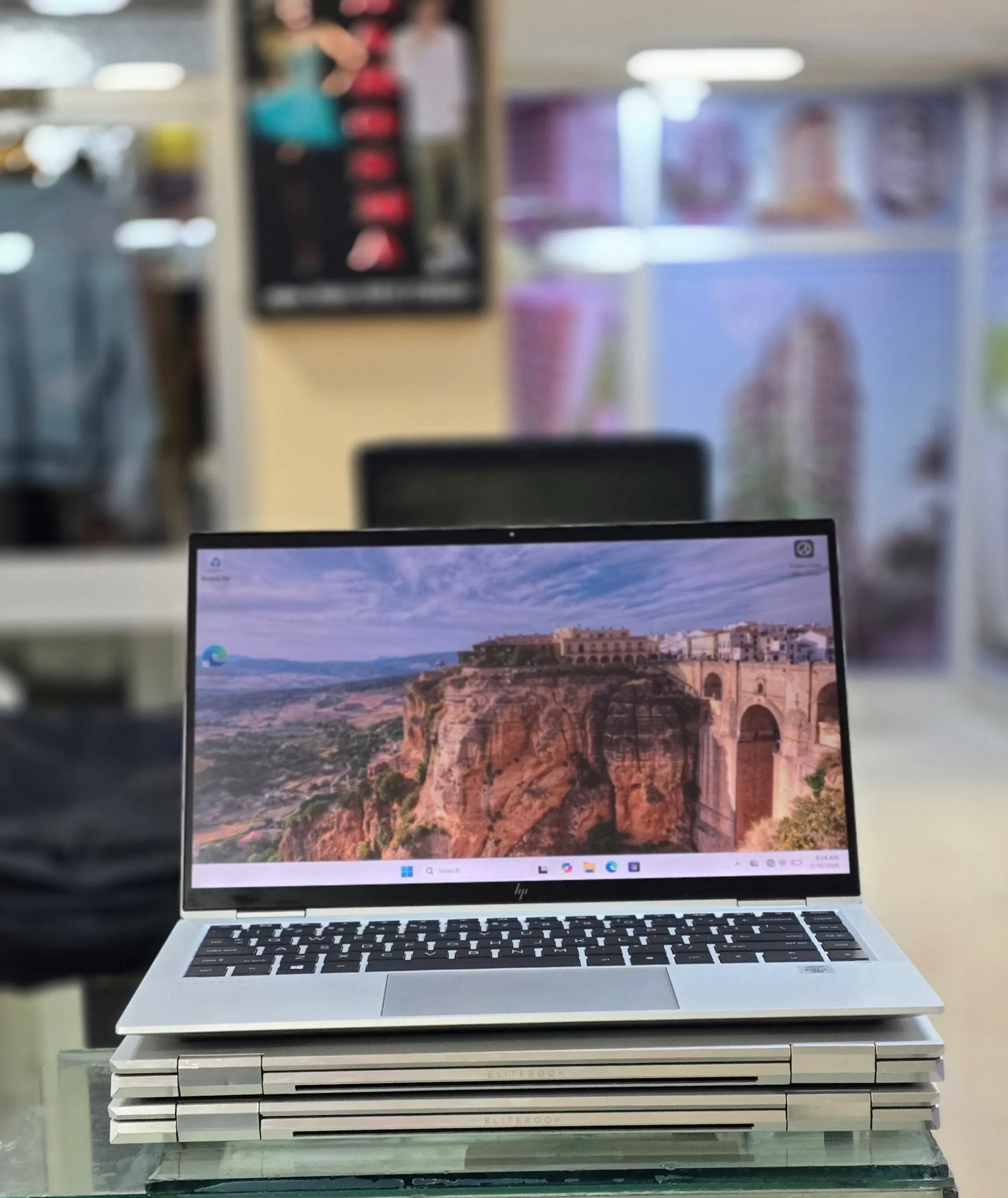 HP EliteBook 1040 G7 x360 Laptop – photo 4