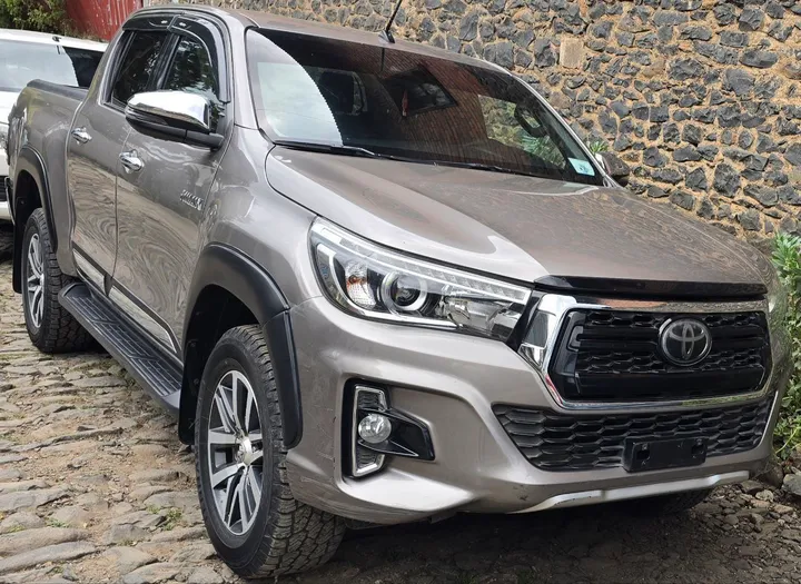 Toyota Revo Double Cab 2020 – photo 4