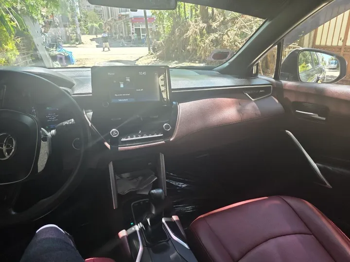 Toyota Corolla Cross Hybrid 2021 – photo 4