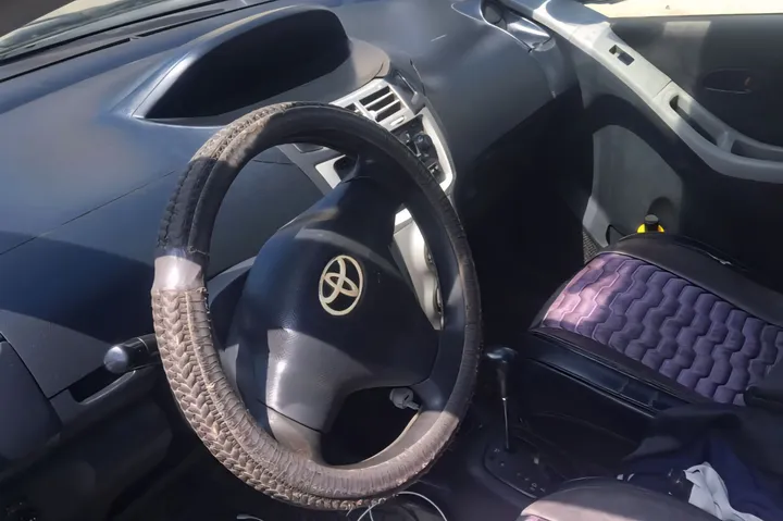 Toyota Compact 2007 Automatic – photo 5