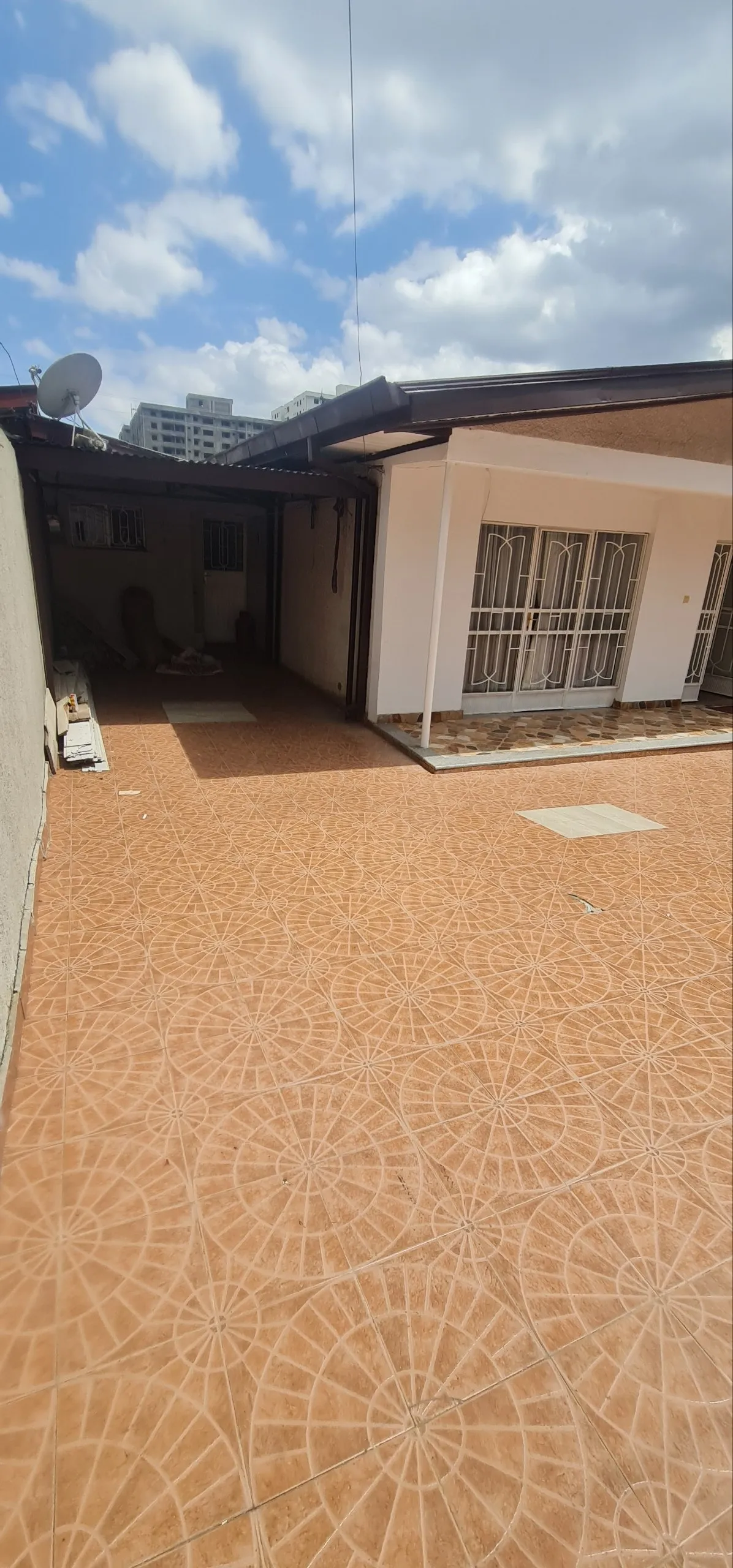 House for Sale in Ayat 300 Sqm – photo 3