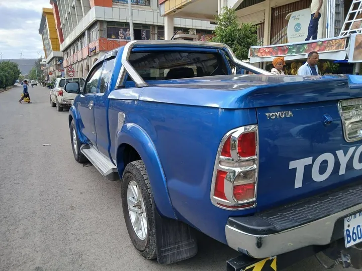 Toyota Hilux Double Cab 2012 – photo 3