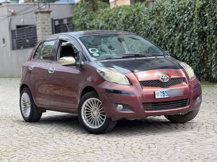 Toyota Yaris 2010 Automatic – photo 4