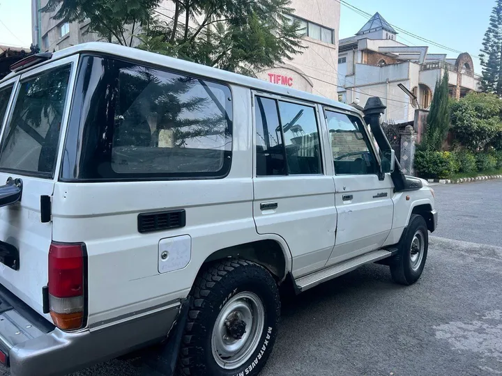 Toyota Land Cruiser Mark 2 2014 – photo 3