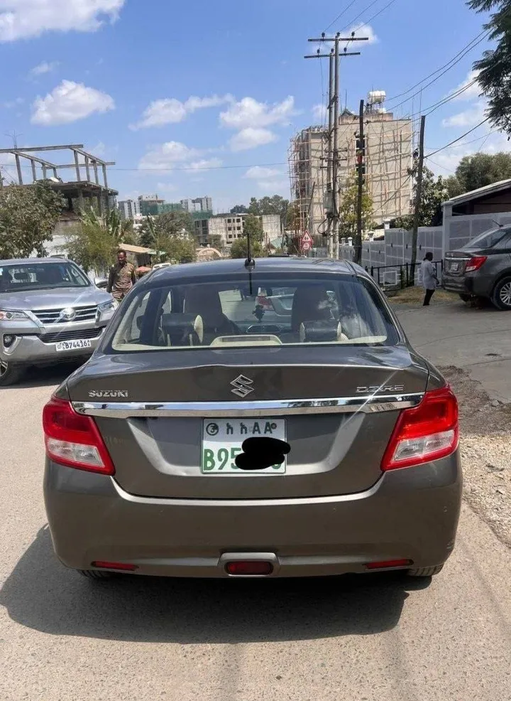 Suzuki Dzire 2021 Automatic – photo 7