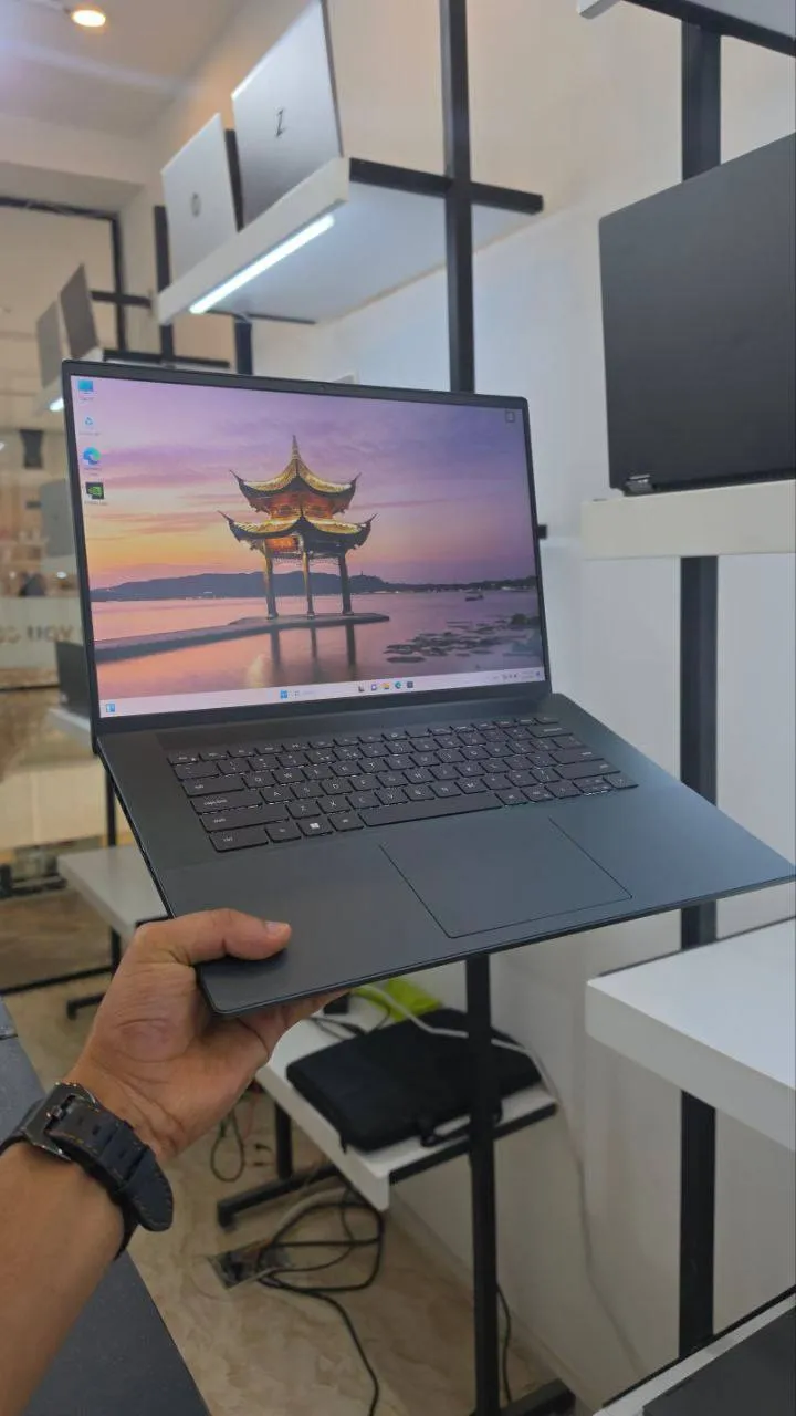 Dell Inspiron i7-12700H RTX 3050 Laptop – photo 4