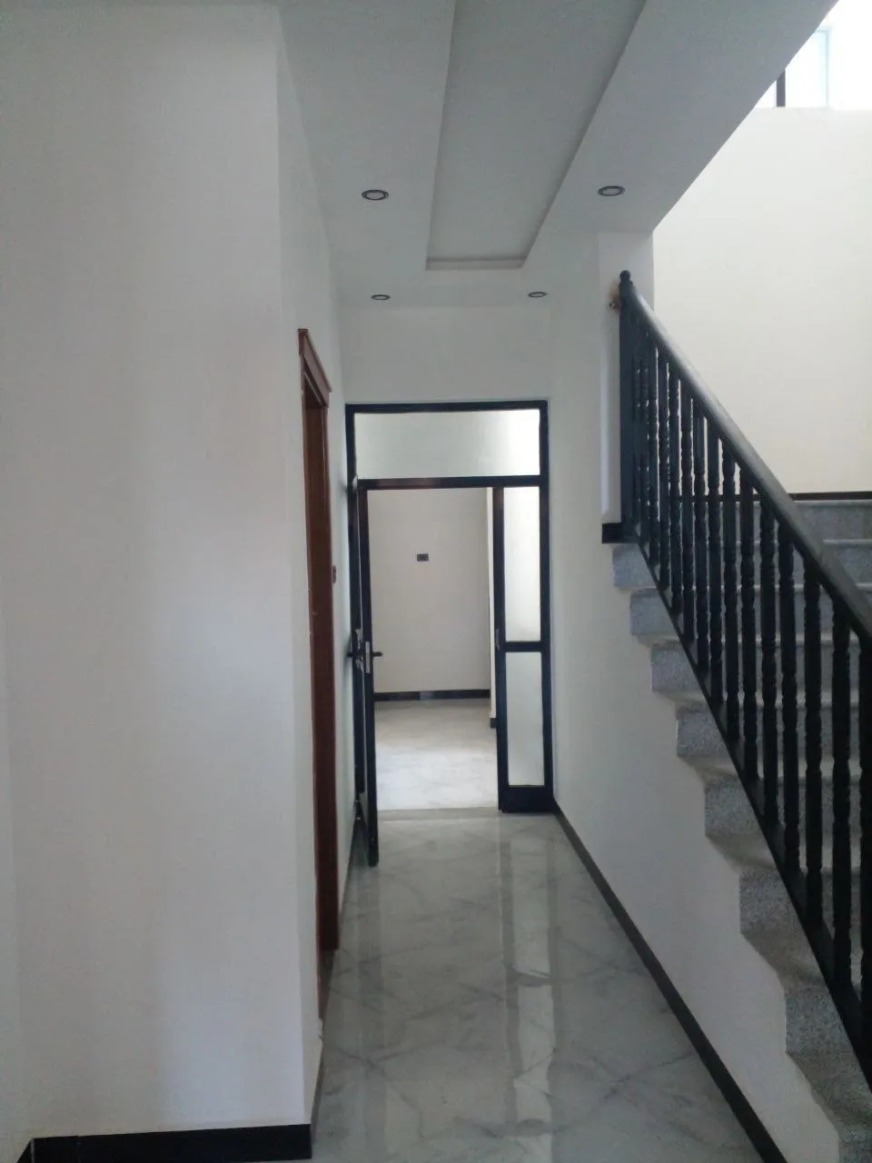 250 sqm House in Ayat Compound – photo 4