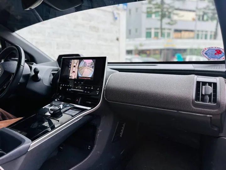 Toyota BZ4X 2WD 2023 EV – photo 10