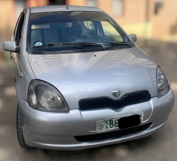 Toyota Vitz 2001 Hatchback – photo 6